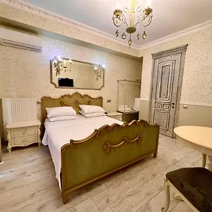 silver-34-boutique.alltbilisihotels.com/